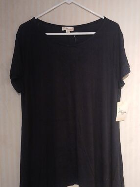 Misia Black Short Sleeve Scoop Neck Tee